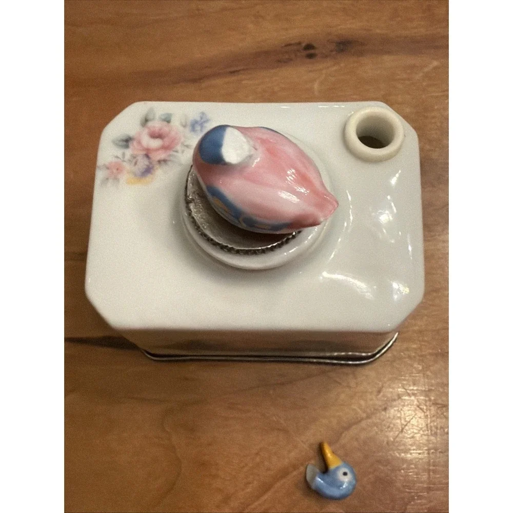 Antique Limoges Porcelain Inkwell Chanill Paris Gilt‎ Mount French Desk